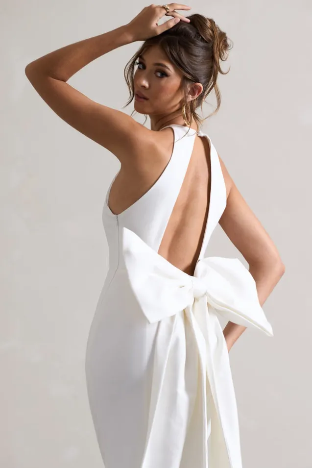 Bestow | White Open-Back Maxi Dress With Oversized White Bow