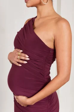 Make My Day | Burgundy One-Shoulder Ruched Split Maternity Maxi Dress