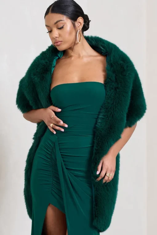 Softly | Green Faux Fur Pull-Through Shawl